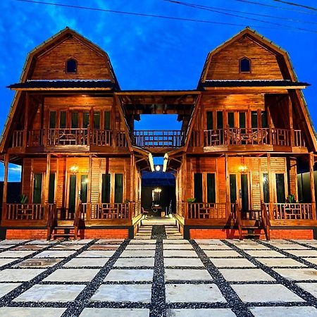 Villa Noerbaya House Bukittinggi Esterno foto
