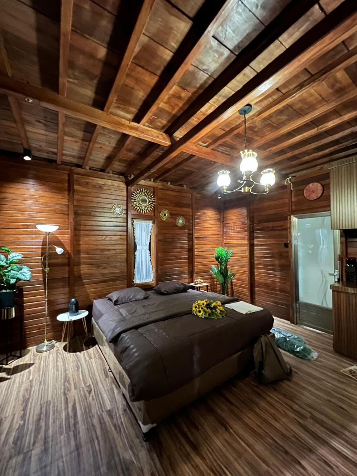 Villa Noerbaya House Bukittinggi Esterno foto