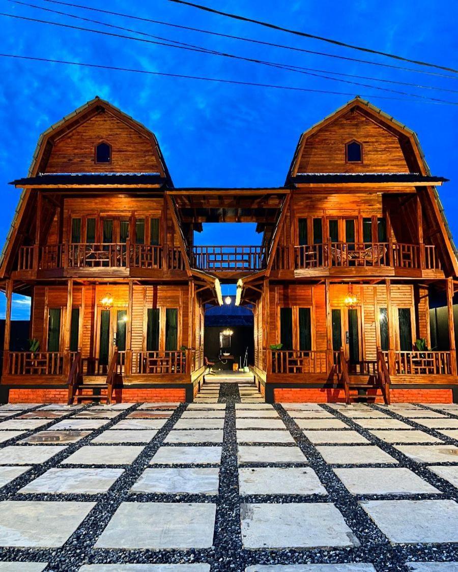 Villa Noerbaya House Bukittinggi Esterno foto